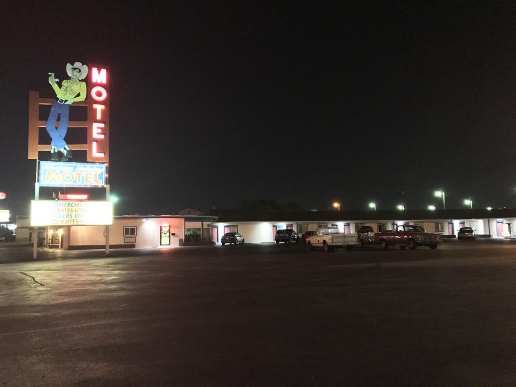 Western Holiday Motel Wichita Exteriér fotografie